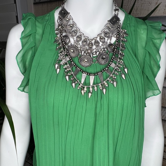 QED London top with frills - Picture 3 of 13